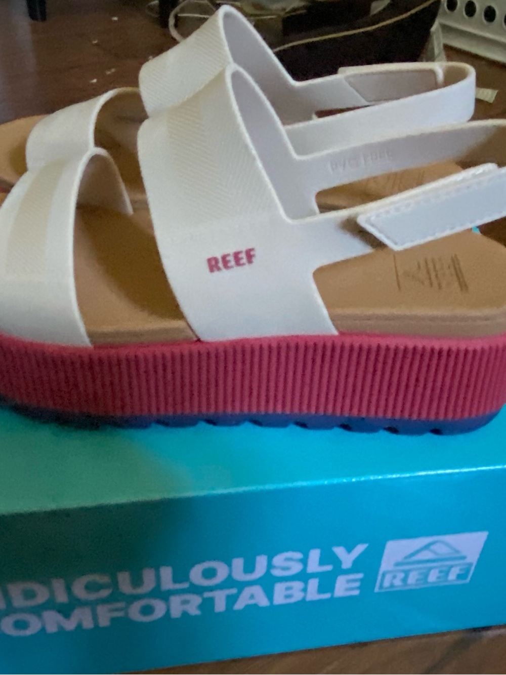Reef Limited Edition American Sandals size 8